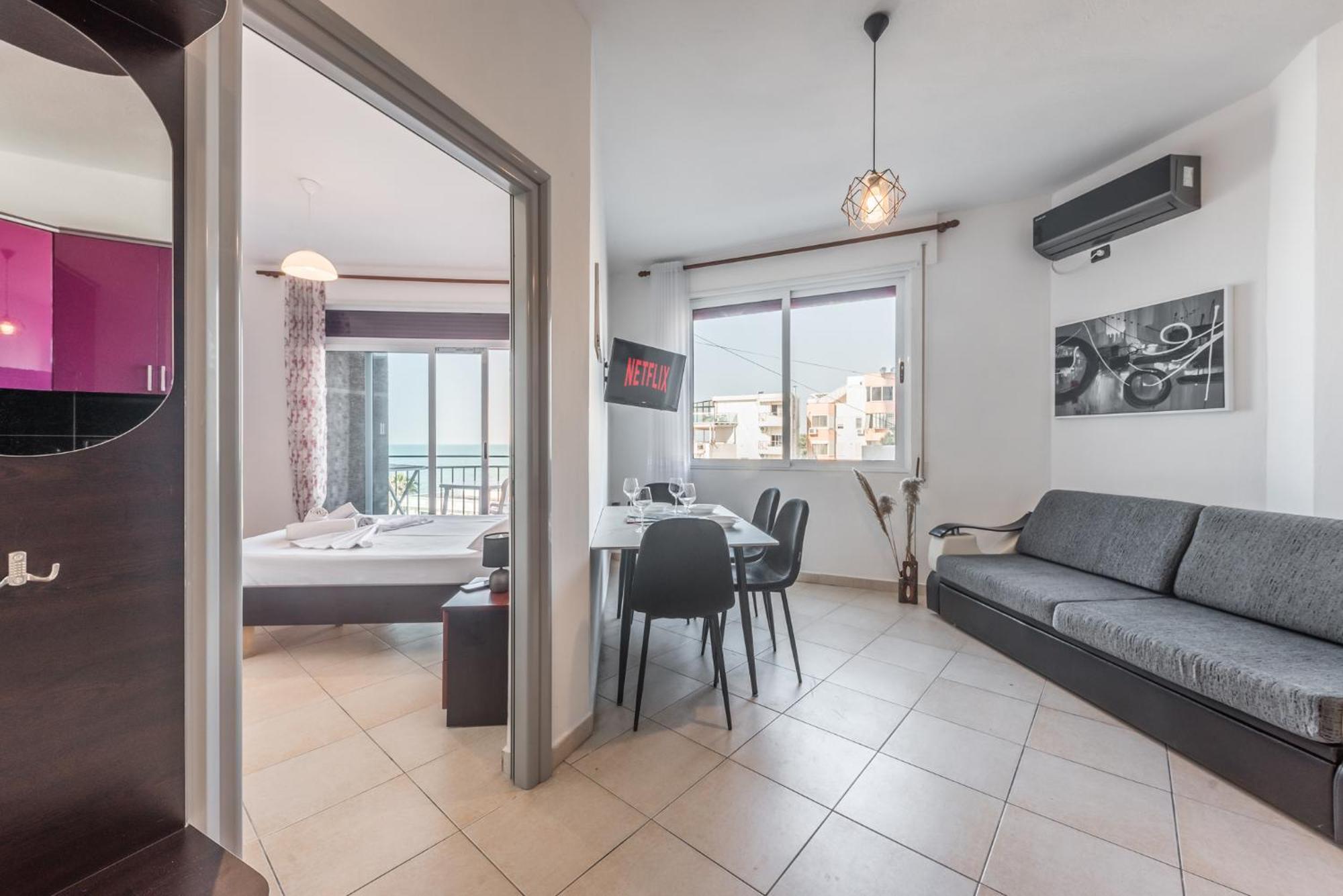 Apartment Coastal Comfort By Premium Selection Durrës
