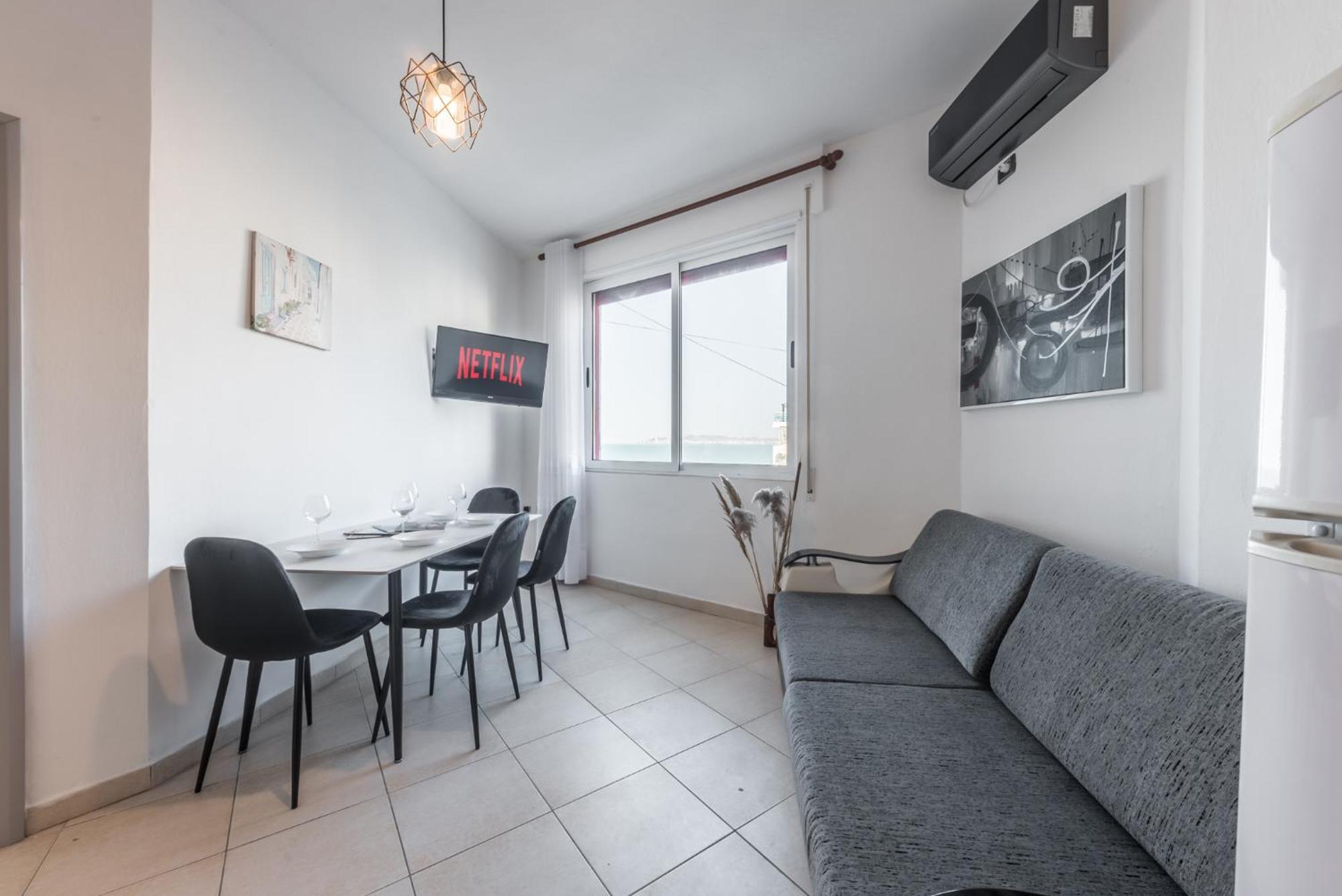 Apartment Coastal Comfort By Premium Selection